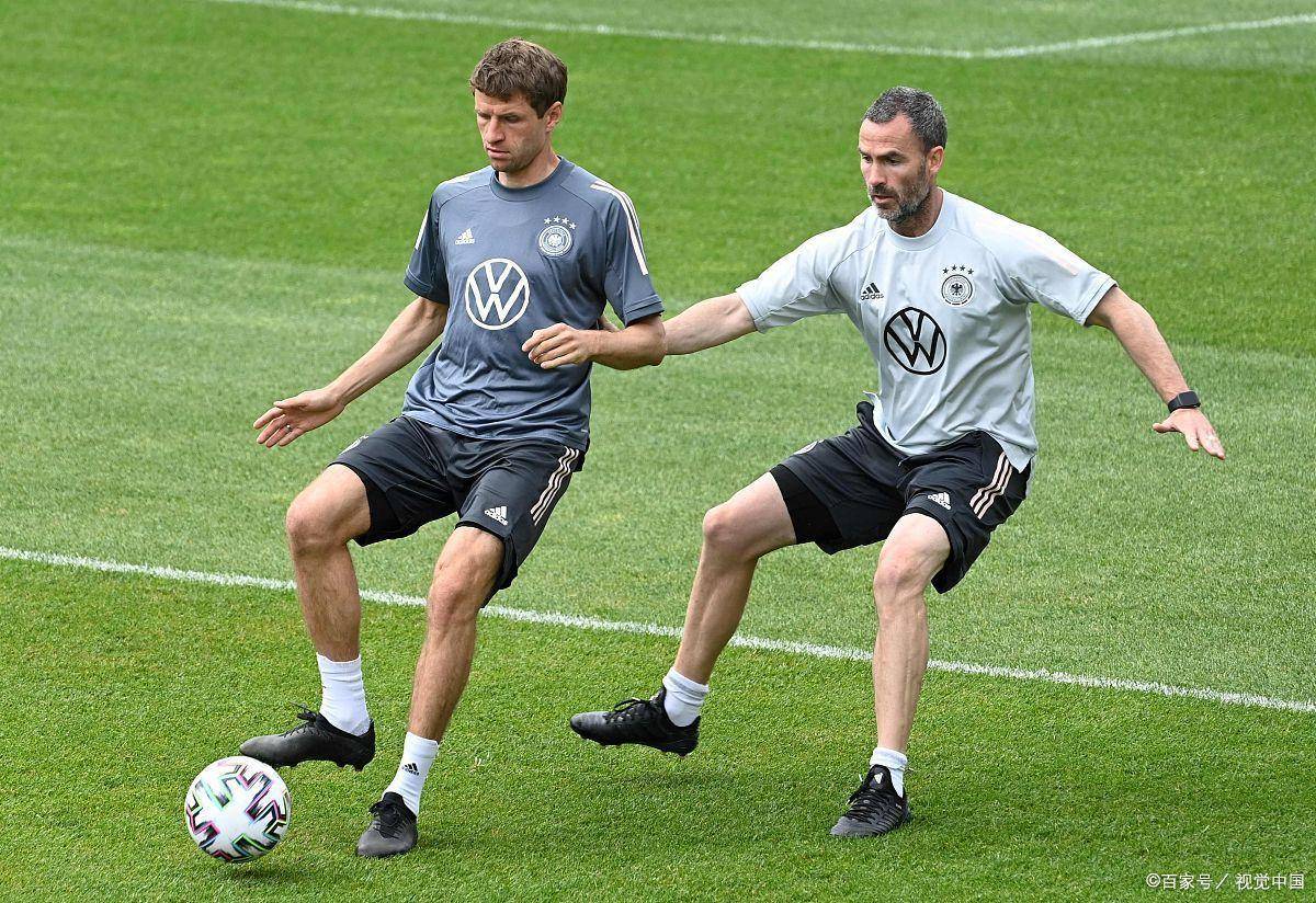 包含意大利与德国将在球场上对决的词条 包含意大利与德国将在球场上对决的词条