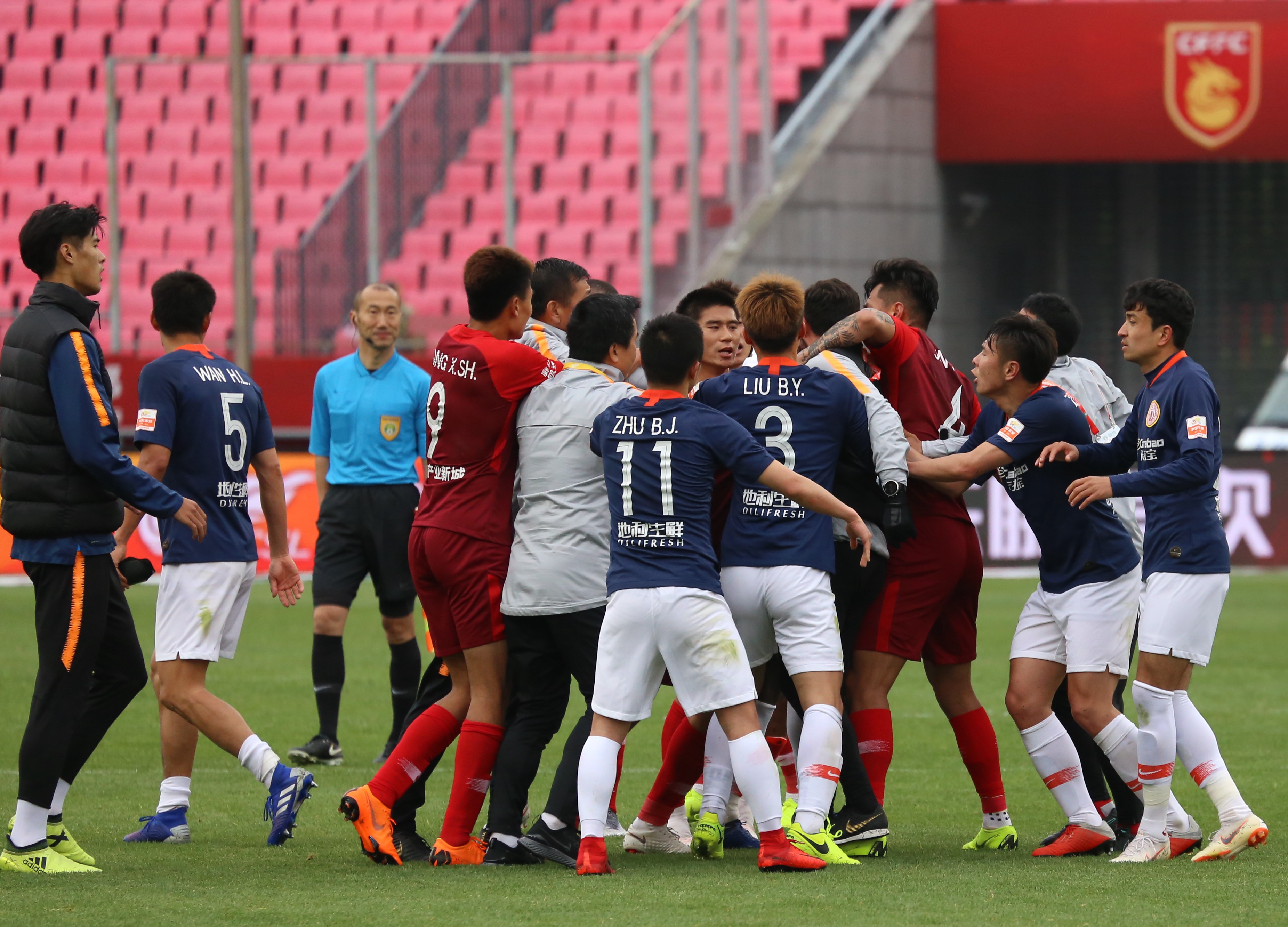 河北华夏幸福主场击败竞争对手,积分榜上升至中游的简单介绍 河北华夏幸福主场击败竞争对手,积分榜上升至中游的简单介绍