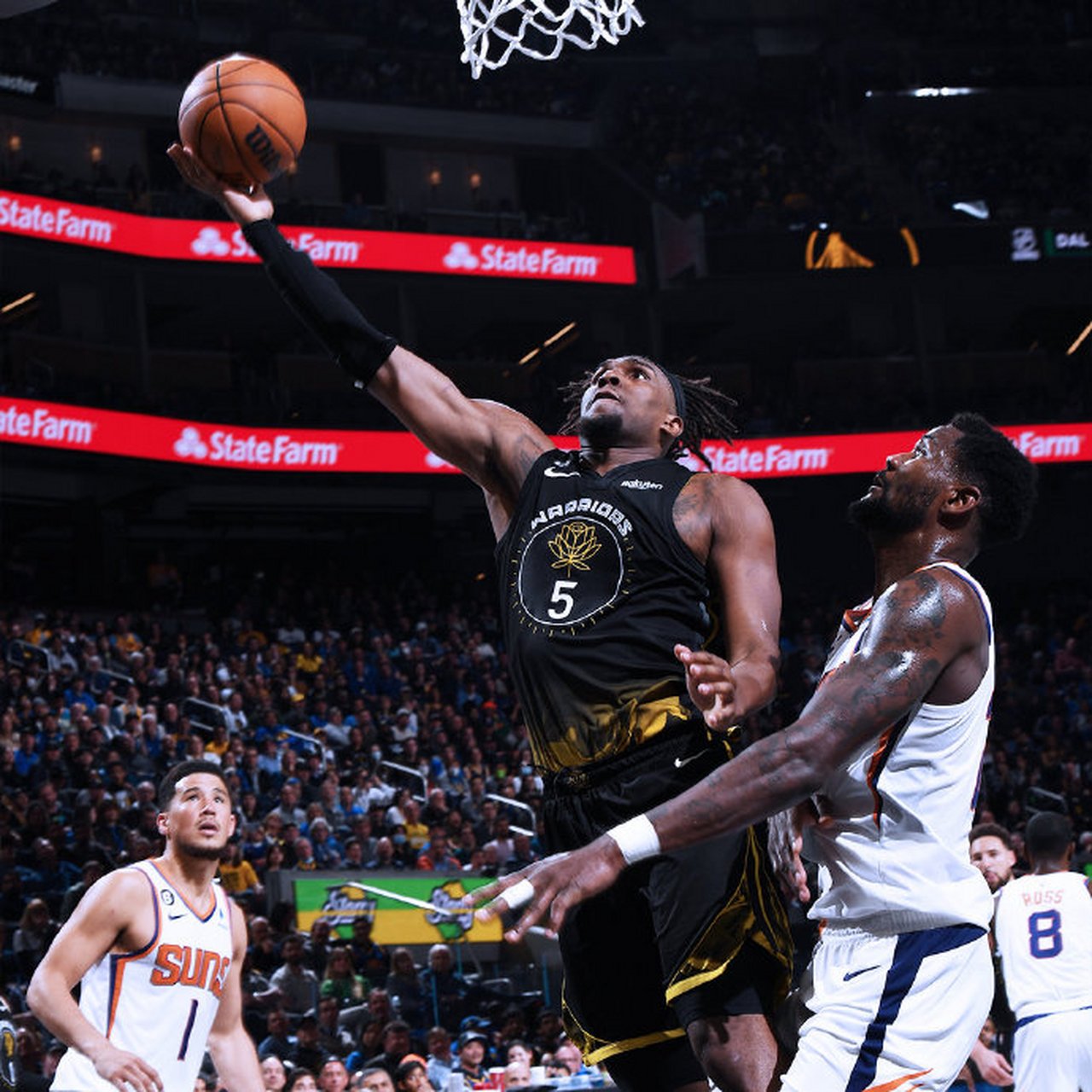 太阳全队火力全开,轻松获胜! 太阳全队火力全开,轻松获胜!