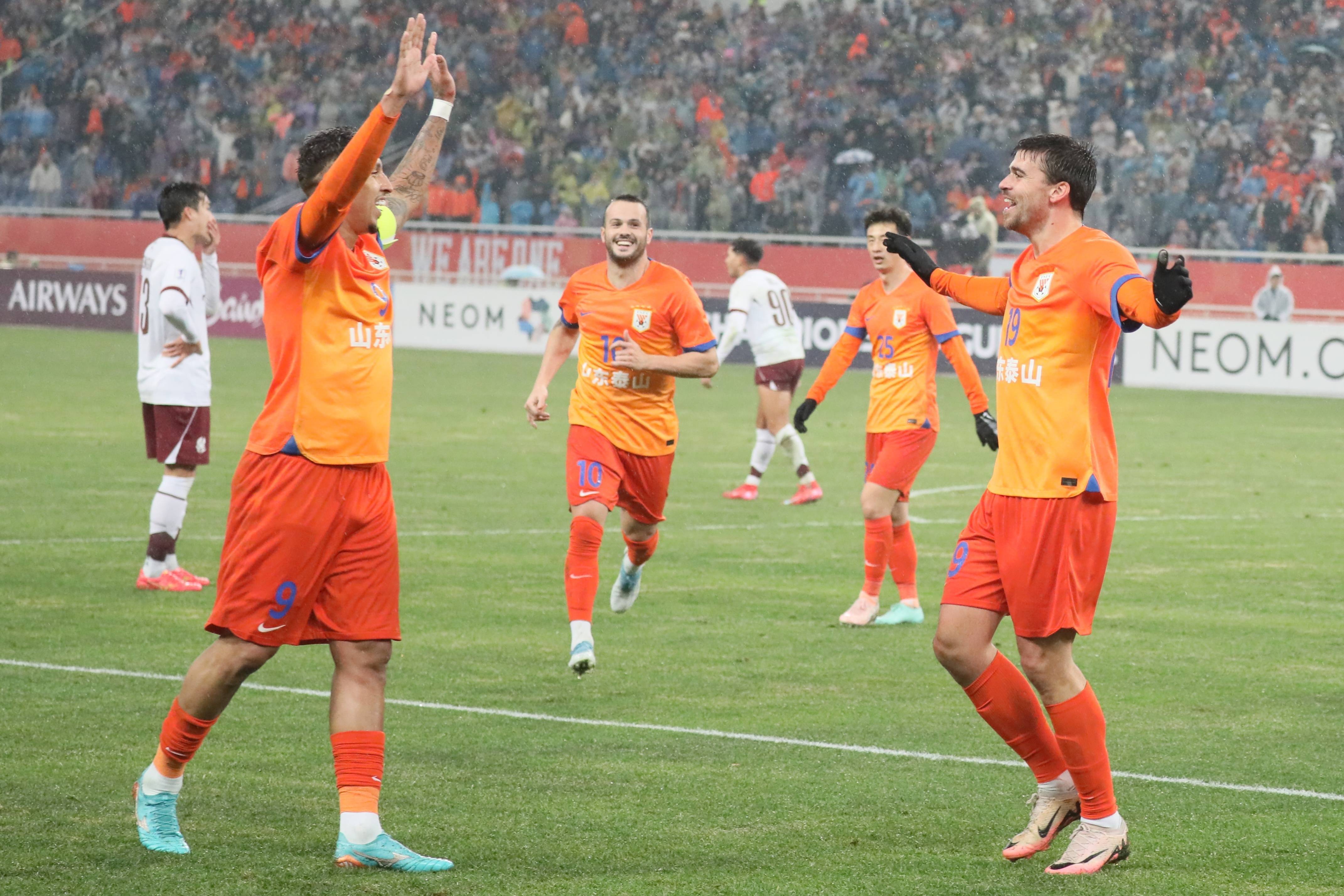 山东泰山在亚冠中打出绝杀,被誉为球迷泪目的简单介绍 山东泰山在亚冠中打出绝杀,被誉为球迷泪目的简单介绍