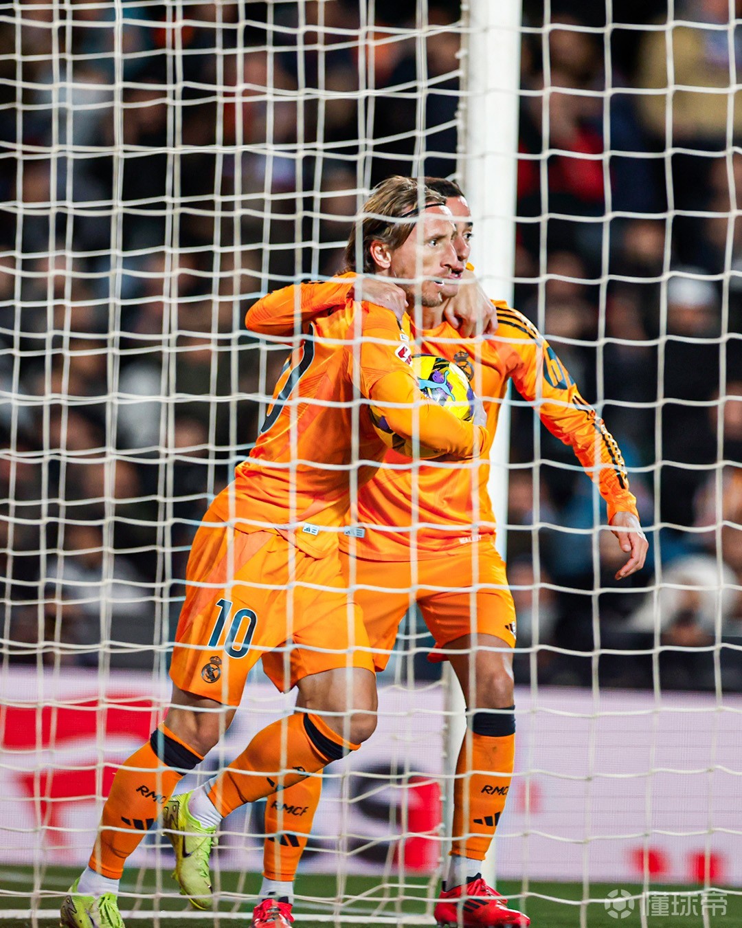 od体育官网-临危不乱，球员制造关键进球的简单介绍