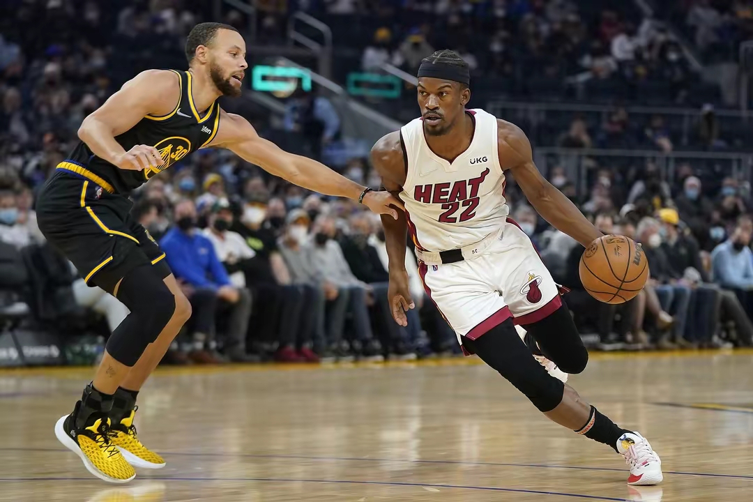 热火士气大涨!巴特勒发挥出色率队拿下连胜的简单介绍 热火士气大涨!巴特勒发挥出色率队拿下连胜的简单介绍