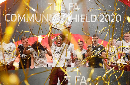 阿森纳队长奥巴梅杨再次完成帽子戏法,助球队大胜 阿森纳队长奥巴梅杨再次完成帽子戏法,助球队大胜