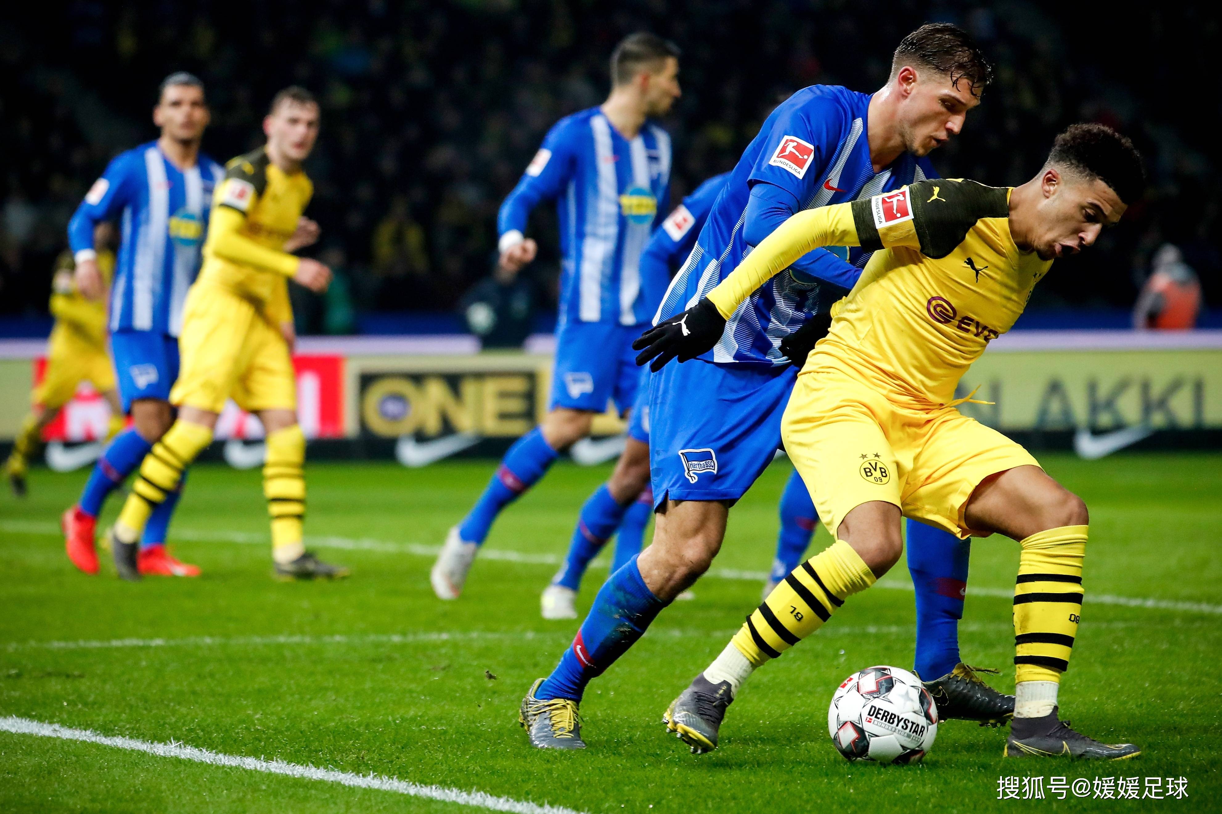 拉齐奥在意大利足球赛场上发挥出色的简单介绍 拉齐奥在意大利足球赛场上发挥出色的简单介绍