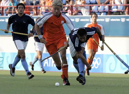 荷兰男子曲棍球队成功晋级半决赛 荷兰男子曲棍球队成功晋级半决赛