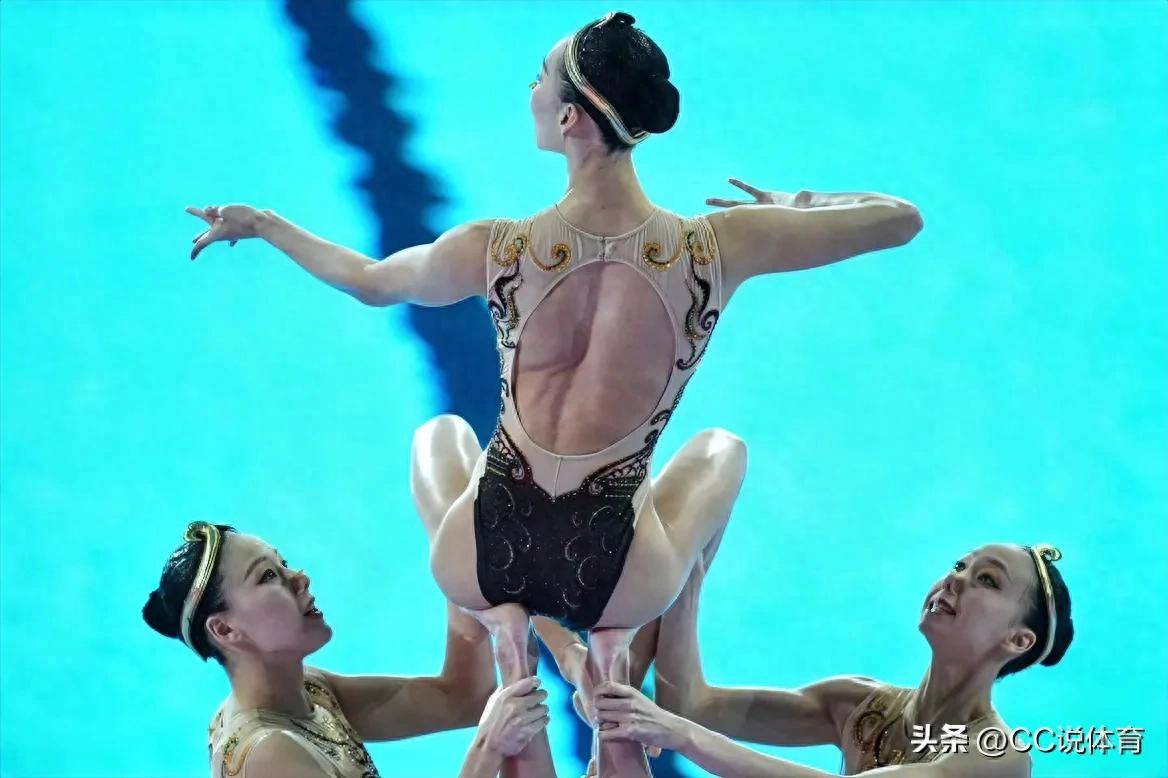 俄罗斯跳水选手霸气登场,实力傲视群雄 俄罗斯跳水选手霸气登场,实力傲视群雄