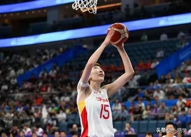 中国球队大获全胜,赢得压倒性胜利 中国球队大获全胜,赢得压倒性胜利