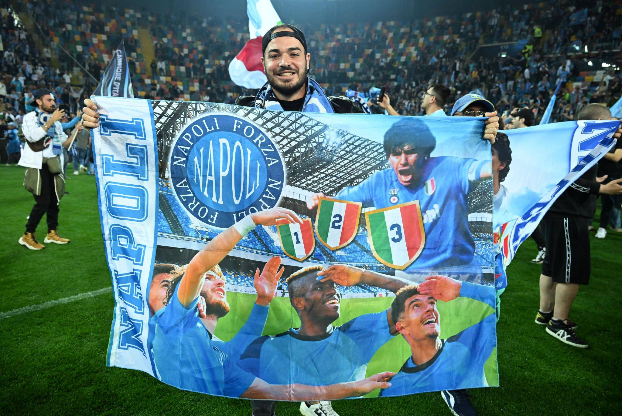 od体育官网-那不勒斯取得惊人胜利，让球迷热血沸腾的简单介绍