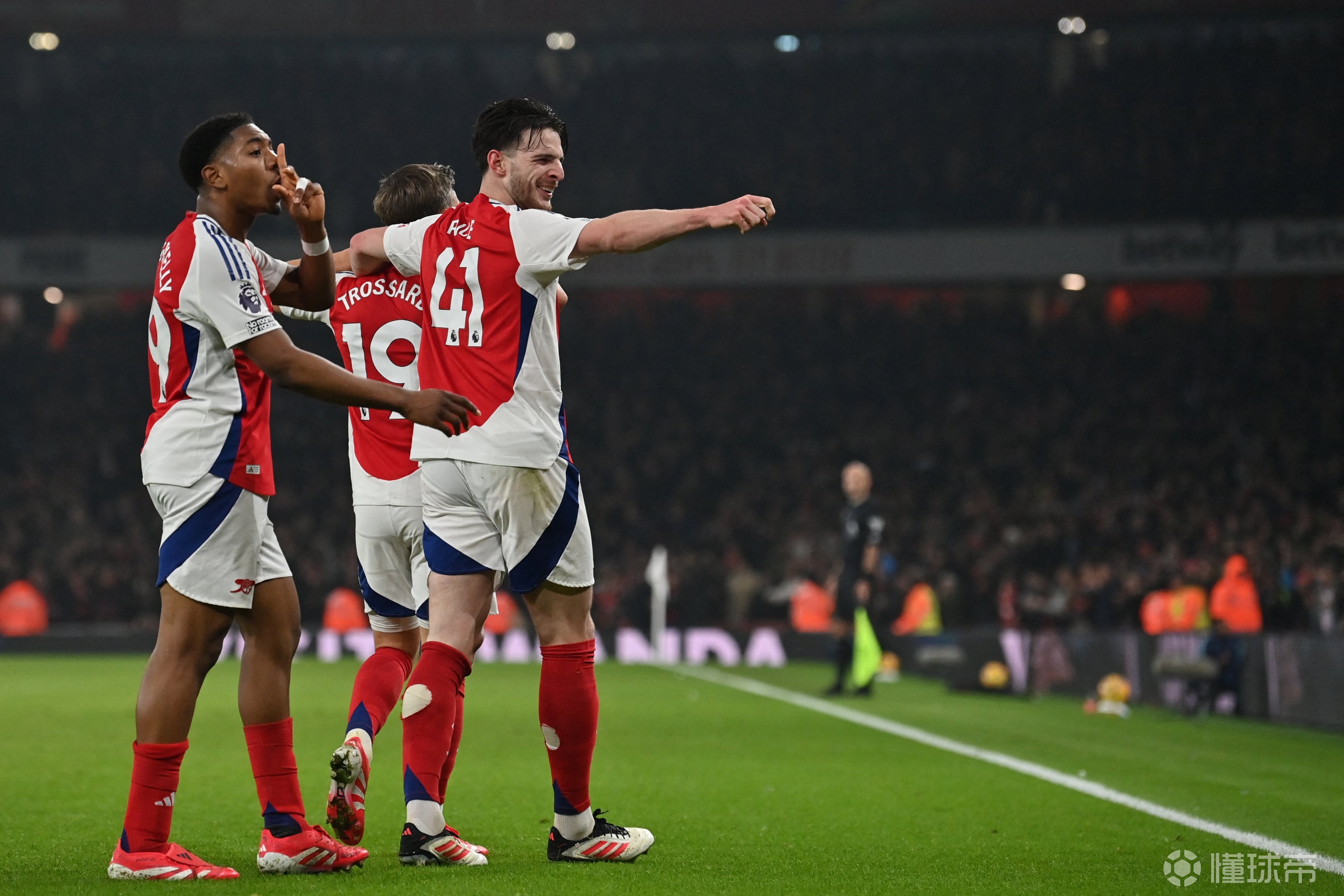 od体育注册-球队在比赛中展现出团队合作的默契，取得胜利