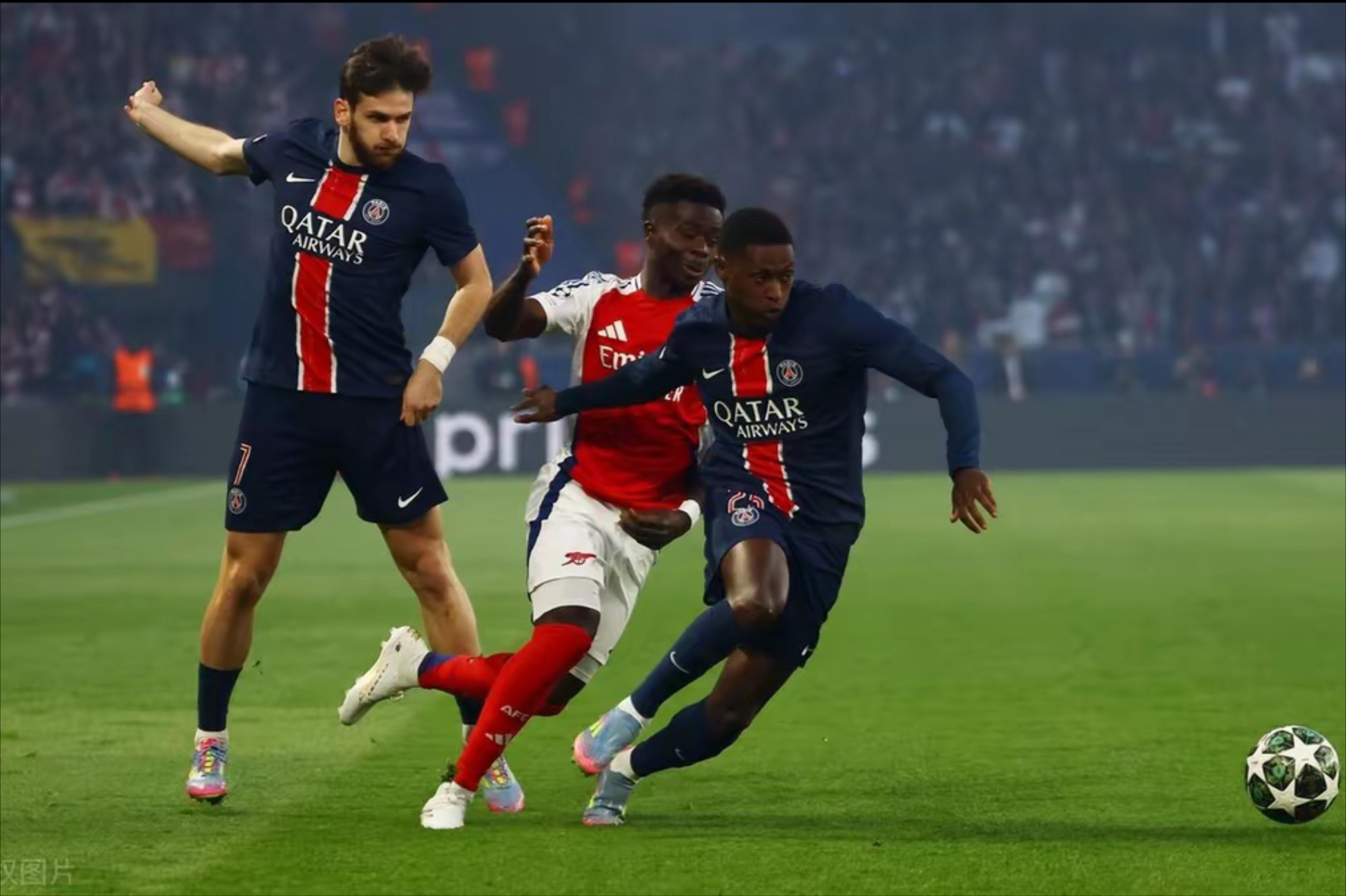 关于欧洲豪门交锋,火爆场面震撼全场!的信息 关于欧洲豪门交锋,火爆场面震撼全场!的信息