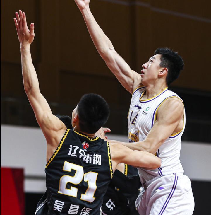 od体育官网登录网址-柏林联队球员领衔表现，大胜对手掀起连胜