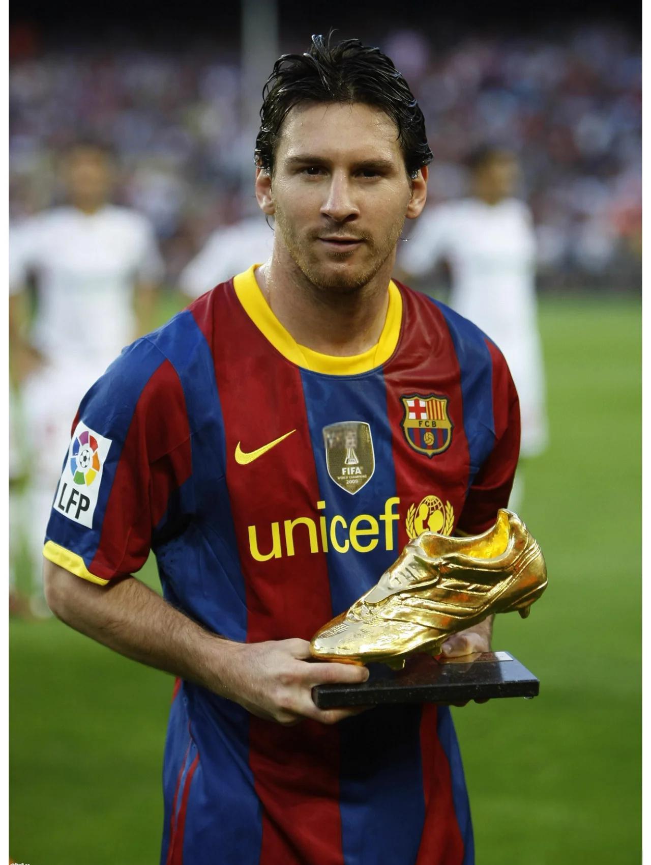 曼联门将因伤错失关键比赛,球迷心疼 曼联门将因伤错失关键比赛,球迷心疼