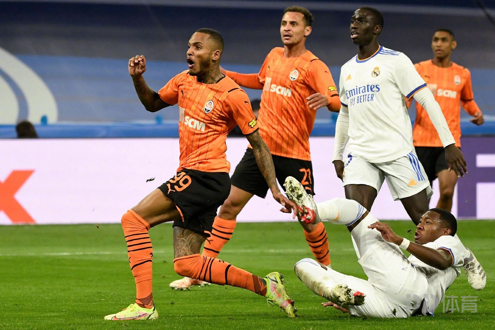 包含汉堡球队角逐积分榜首位,球迷期待更进一步的词条 包含汉堡球队角逐积分榜首位,球迷期待更进一步的词条