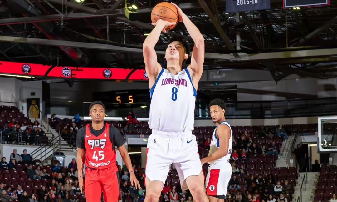 od体育亚洲官网-NBA新秀表现抢眼，被誉为未来联盟之星